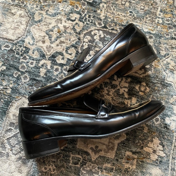 Salvatore Ferragamo black and gold leather loafers sz 8B - Picture 6 of 6